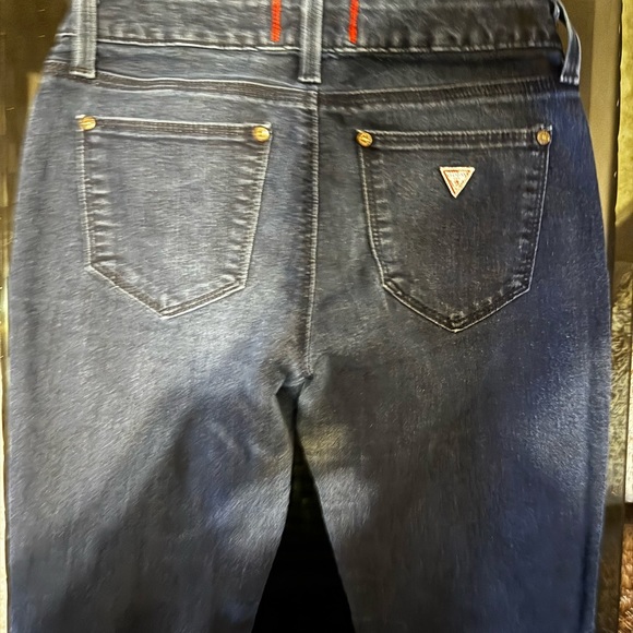 GUESS medium rise curvy skinny jeans - Picture 6 of 7